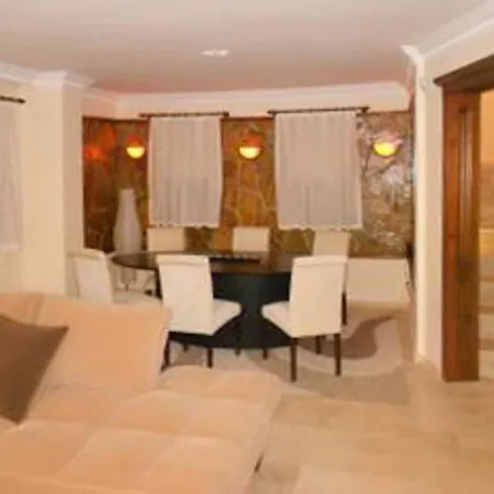 Spacious 4-bedroom House In With Swimming Pool And Several T 公寓 库萨达斯